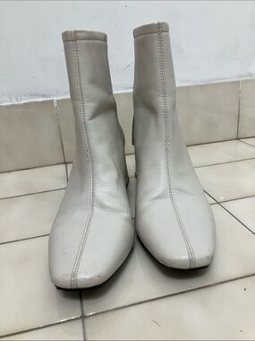 Women's Cream Square-Toe Block Heel Ankle Boots